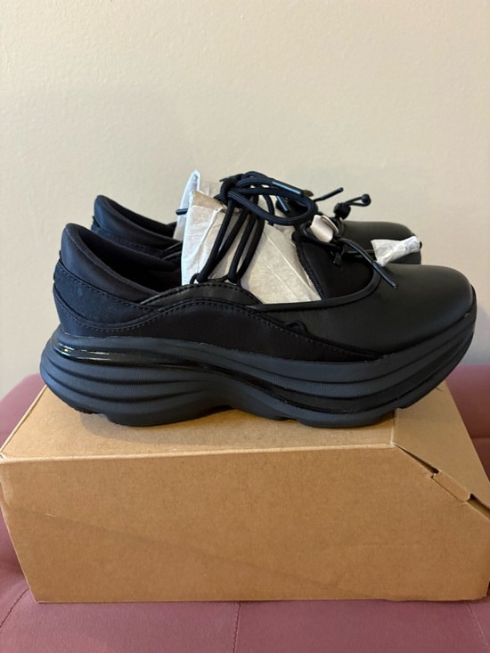 Hoka Shoes - HOKA BONDI MARY JANE SNEAKERS
